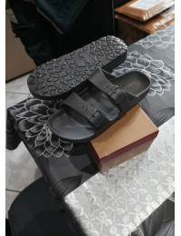 Claquettes à scratch